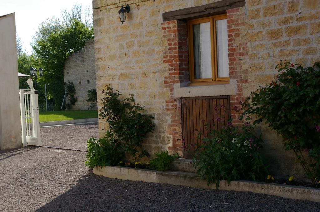 Hotel Gite Au Chalet Laferté-sur-Aube Pokój zdjęcie